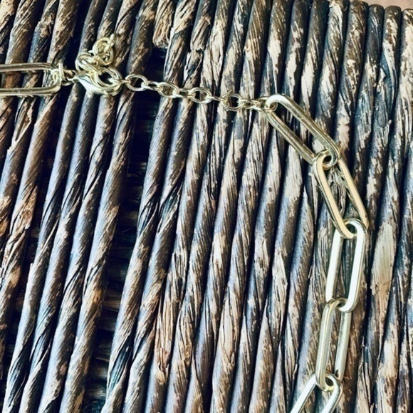 ✨💛 Chunky Gold High Shine Chainlink Necklace ✨NWOT✨ - Picture 5 of 10